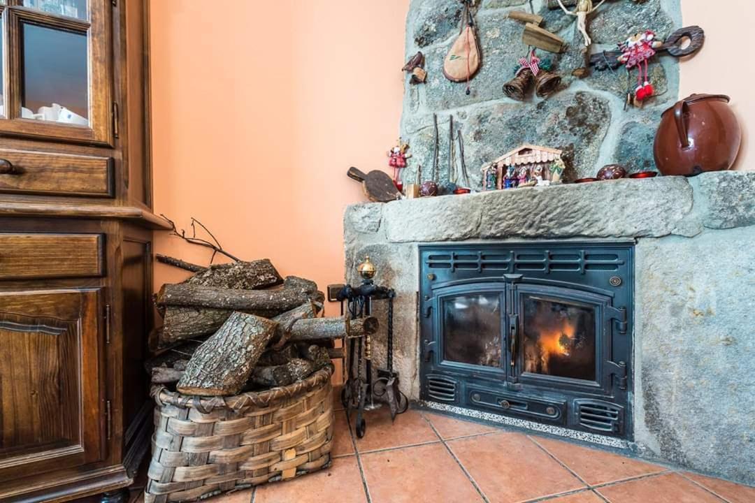 Apartamentos & Casa Rural Boada Con Jardin Interior Y Barbacoa Villamiel Εξωτερικό φωτογραφία